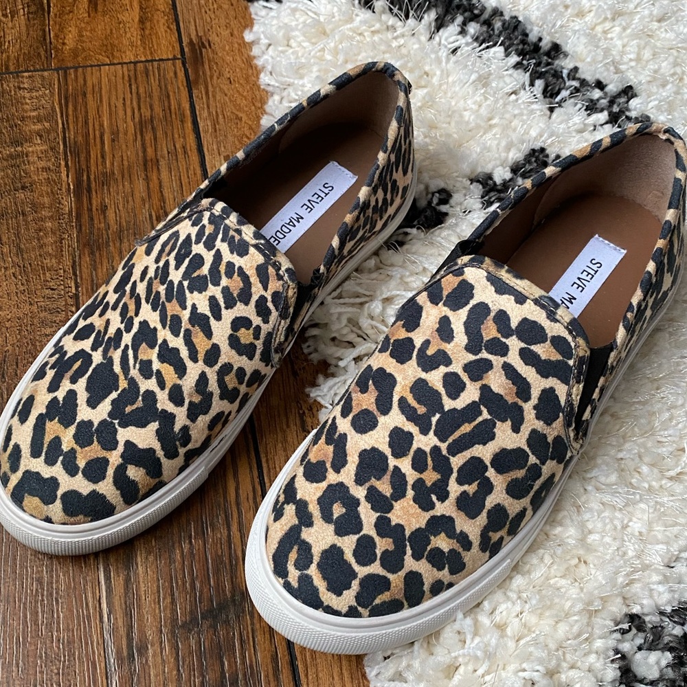 Steve Madden Slip on Sneaker